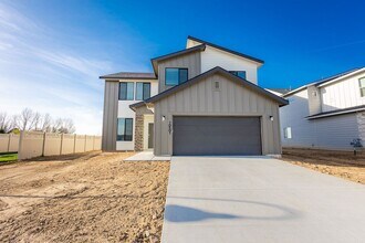 10501 W Night Heron St in Star, ID - Building Photo - Building Photo