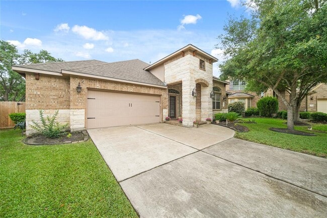 2402 Via Montesano in League City, TX - Building Photo - Building Photo