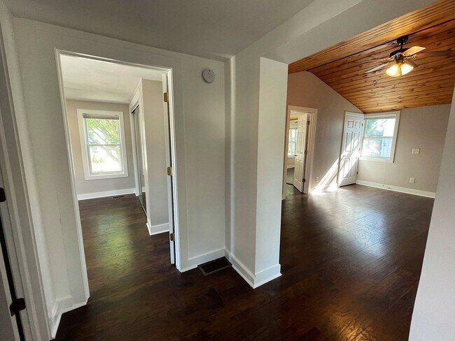 212 E Washington St in Delavan, WI - Building Photo - Building Photo