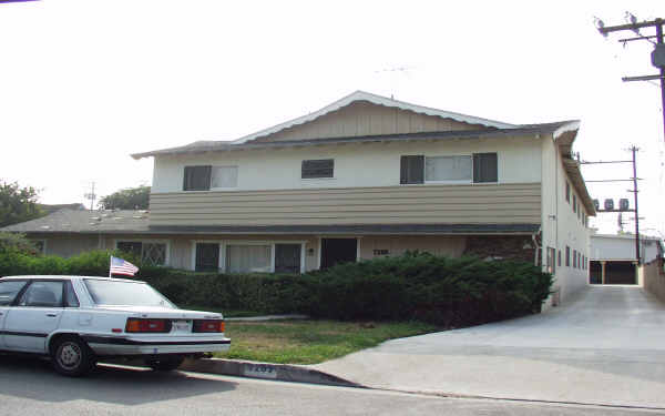 7265 Jackson Pl in San Gabriel, CA - Foto de edificio