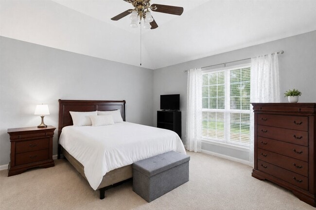 property at 3603 Banks Run Ln