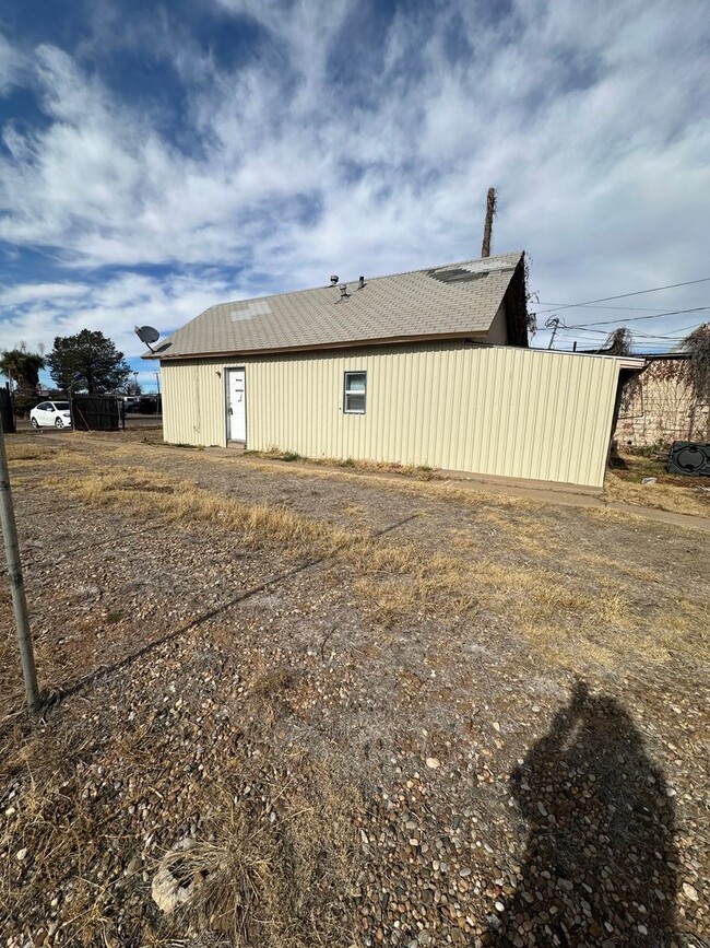 609 Hinkle St in Clovis, NM - Building Photo - Building Photo