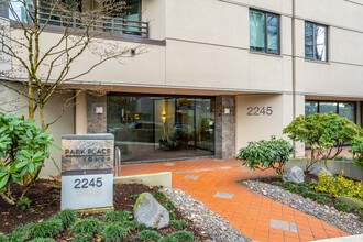 Park Place Tower in Portland, OR - Building Photo - Building Photo