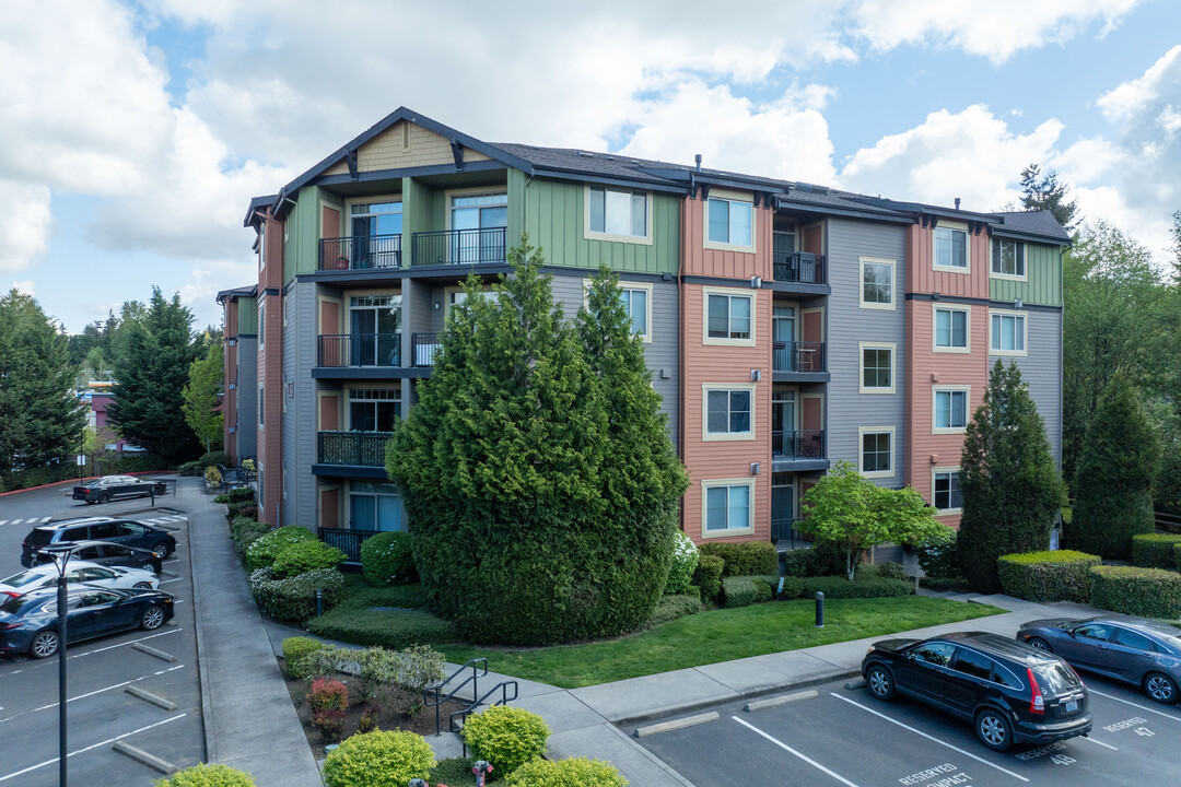 Verdeaux Condominiums in Bothell, WA - Building Photo