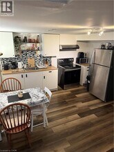 8 Myrtle Ave in St Catharines, ON - Building Photo - Building Photo