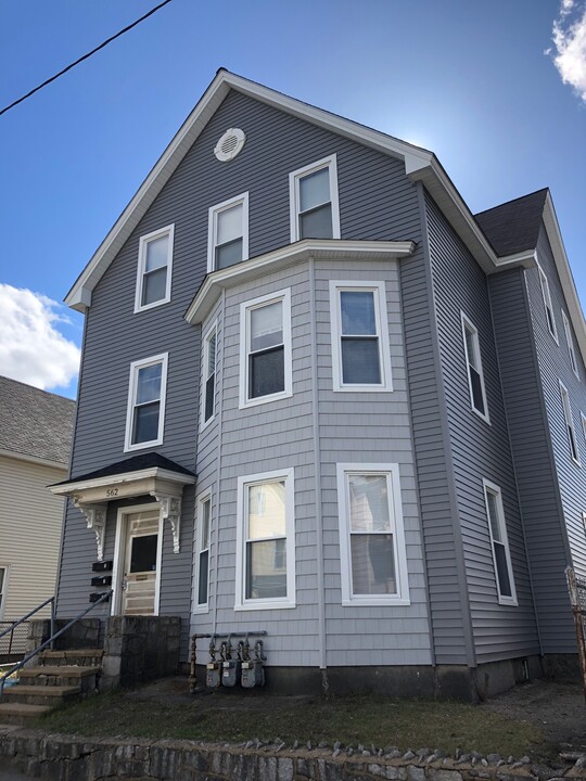 562 Rimmon St, Unit #2 in Manchester, NH - Building Photo