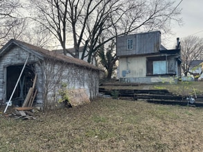 112 S B St in Herington, KS - Foto de edificio - Building Photo