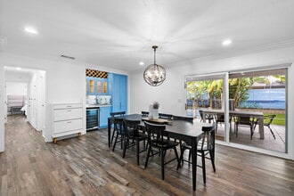 1581 Baker St in Costa Mesa, CA - Building Photo - Building Photo