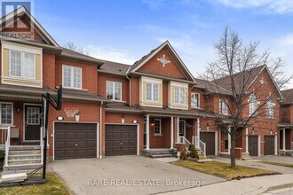 7360-7360 Zinnia Pl in Mississauga, ON - Building Photo - Building Photo