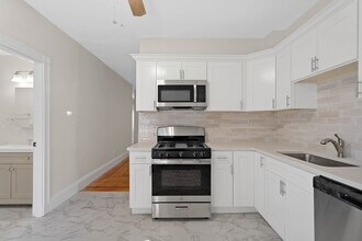21-1/2 Mt Vernon St in Boston, MA - Building Photo - Building Photo