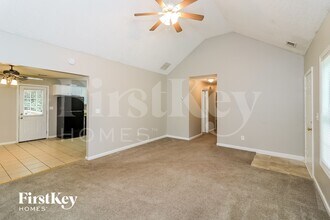 6013 Radford Dr in Riverdale, GA - Building Photo - Building Photo