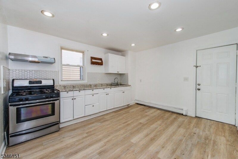 13 Garrison St in Paterson, NJ - Building Photo