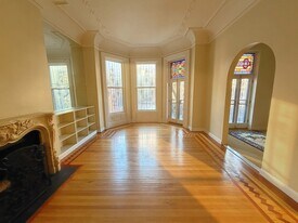 327 Commonwealth Ave, Unit 2 in Boston, MA - Building Photo