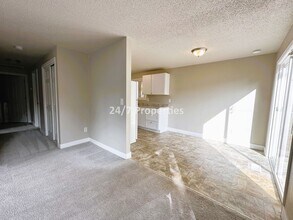 1509 Jq Adams St in Oregon City, OR - Building Photo - Building Photo