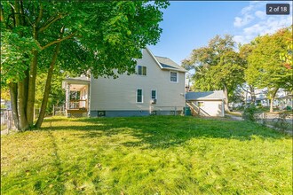 983 Portland Ave, Unit 2 in Rochester, NY - Building Photo - Building Photo
