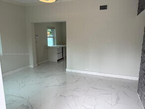 1295 NW 122nd St in North Miami, FL - Building Photo - Building Photo