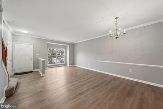 7006 Renwick Ct in Brandywine, MD - Foto de edificio - Building Photo