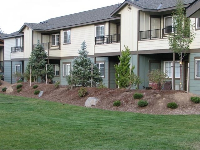 Summit Park Apartments in Bend, OR - Building Photo - Building Photo