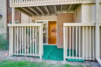 1306 S Parker Rd, Unit 164 in Denver, CO - Building Photo - Building Photo