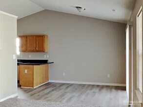 2220 Lakecrest Dr in Columbus, IN - Building Photo - Building Photo