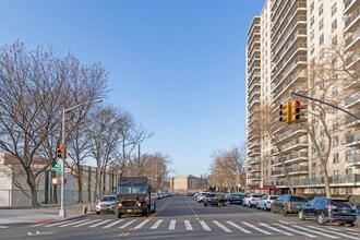 2324 Hunter Ave in Bronx, NY - Building Photo - Building Photo