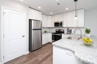 2740 Village Dr in Waynesboro, VA - Building Photo - Building Photo