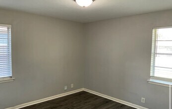 13010 Creek Manor Ct in Riverview, FL - Building Photo - Building Photo