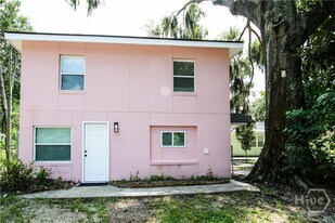 1904 E 51st St in Savannah, GA - Building Photo