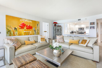 3000 N Ocean Dr in Riviera Beach, FL - Building Photo - Building Photo