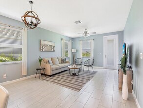 1786 Berkshire Cir SW in Vero Beach, FL - Building Photo - Building Photo