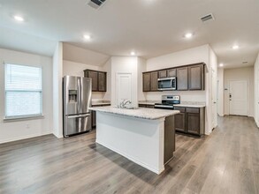 1001 Whispering Oak Dr in Royse City, TX - Building Photo - Building Photo