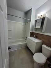 174 Belmont Ave in Winnipeg, MB - Building Photo - Building Photo