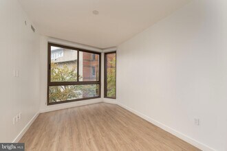 1630 Columbia Rd NW in Washington, DC - Building Photo - Building Photo