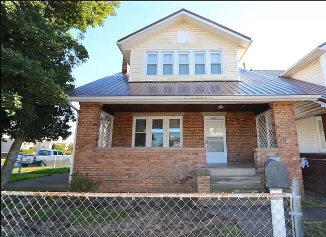 property at 2667 Chesterfield Ave