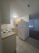 1832 S Clyde Morris Blvd-Unit -1832-47 in Daytona Beach, FL - Building Photo - Building Photo