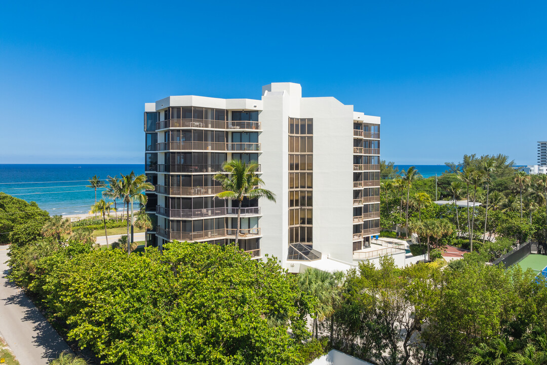 The Ocean Club in Boca Raton, FL - Building Photo