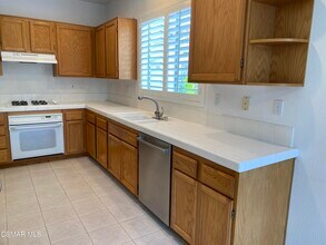 30805 Genova Ct in Westlake Village, CA - Building Photo - Building Photo