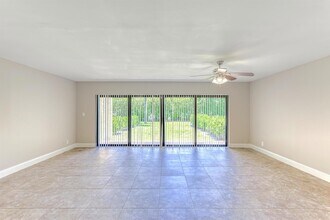 660 Coventry St in Boca Raton, FL - Building Photo - Building Photo