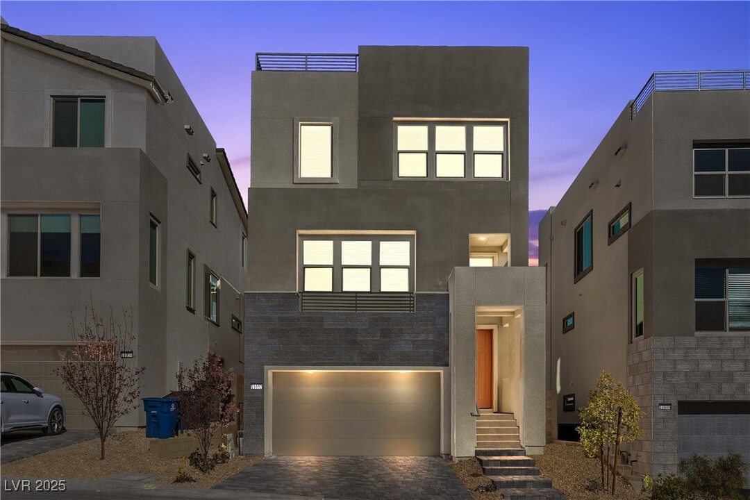 11652 Gentle Birdsong Ave in Las Vegas, NV - Building Photo