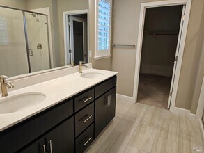 513 Aliki Dr in Vacaville, CA - Building Photo - Building Photo