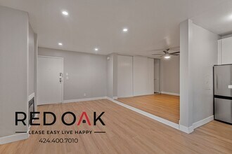 1200 N Olive Dr in West Hollywood, CA - Building Photo - Building Photo