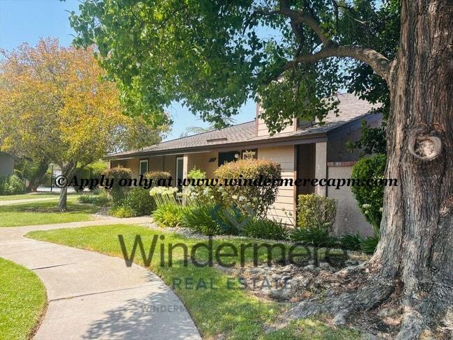 127 Touchstone Pl in West Sacramento, CA - Building Photo - Building Photo