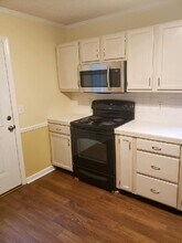 4815 Leinbach Dr in Winston-Salem, NC - Building Photo - Building Photo