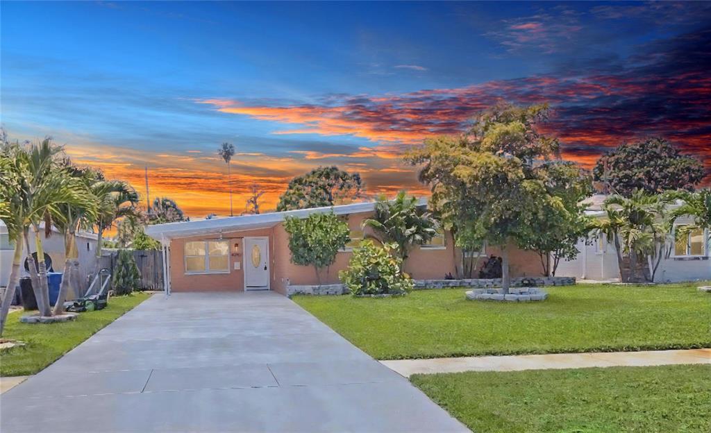 4018 Indianapolis St NE in St. Petersburg, FL - Building Photo