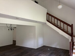 1229 Chee Ln in Tallahassee, FL - Foto de edificio - Building Photo