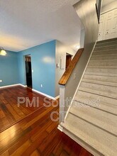 54 Rope Ferry Rd in Waterford, CT - Building Photo - Building Photo