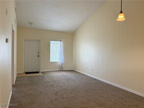 8546 Bernwood Cove Loop in Ft. Myers, FL - Building Photo - Building Photo