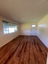 534-536 Mary St in Medford, OR - Building Photo - Building Photo