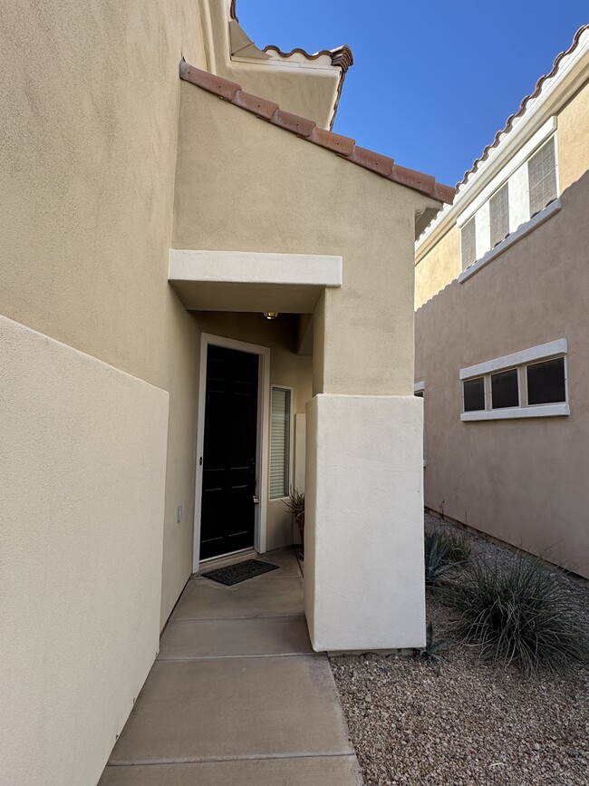 524 W Mountain Sage Dr in Phoenix, AZ - Building Photo - Building Photo