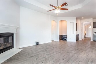 10904 Cobalt Dr in Aubrey, TX - Building Photo - Building Photo